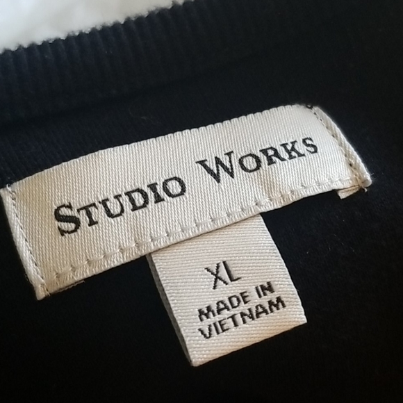 Studio Works Top - Picture 3 of 6